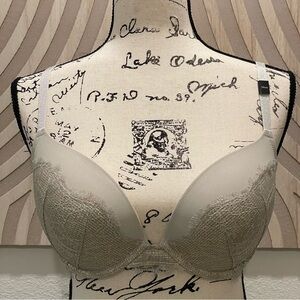 🆕 Victoria’s Secret Dream Angels Shimmer Lace Push-Up Bra, Size 34DD